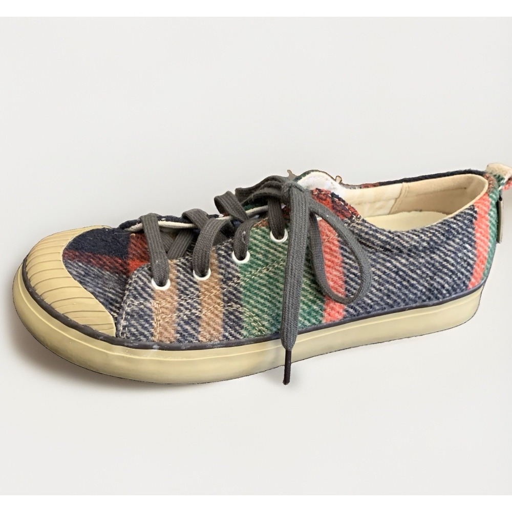 Keen Women Elsa IV Plaid Wool Low-Top Sneakers in Multicolor Shoesโ Sz 9